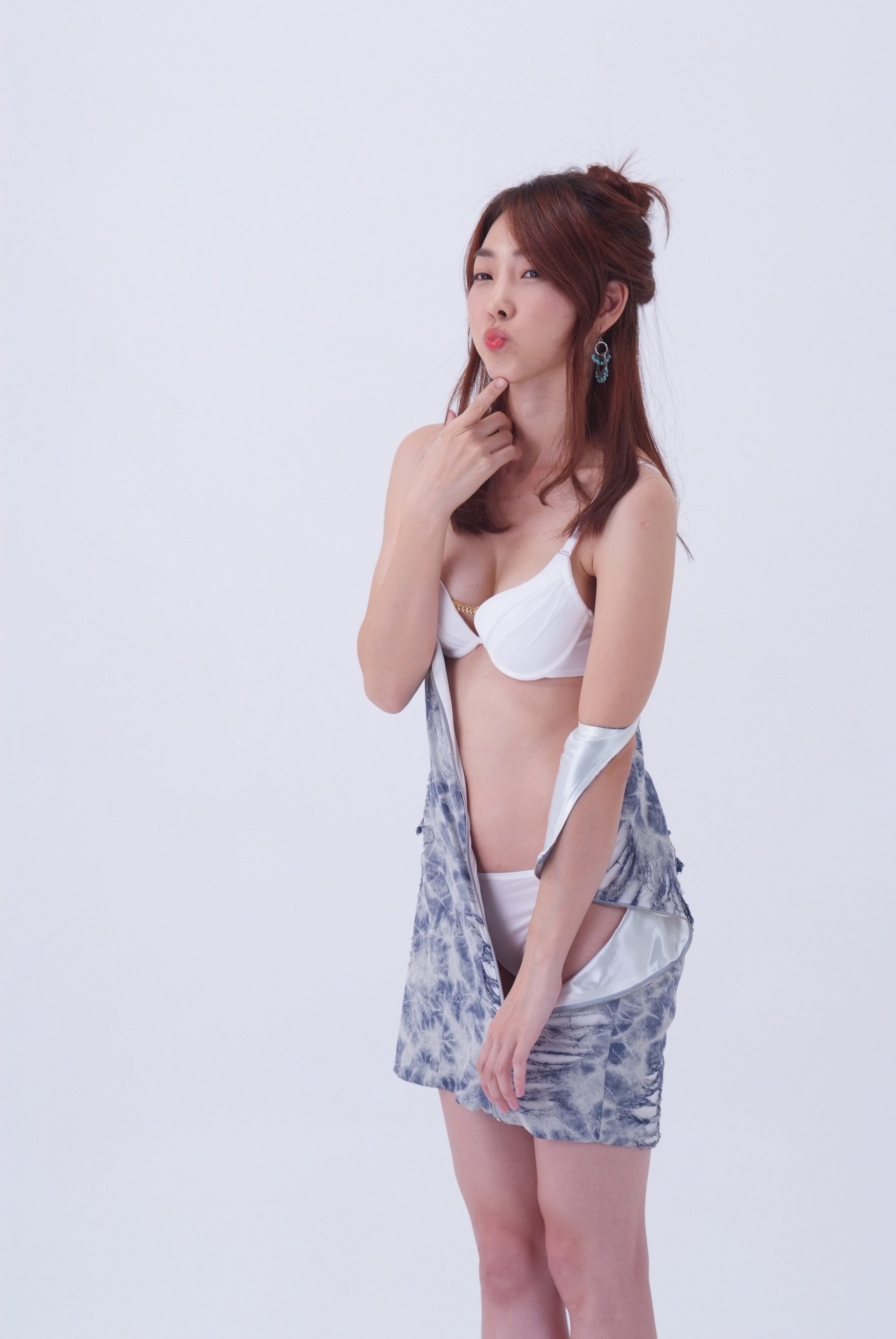 미분류 / 출사 혜령_5.86G_2,378장 속옷쇼핑몰